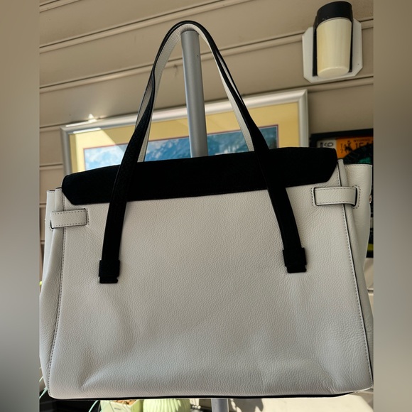 ‼️SOLD‼️Kate Spade Essential Large Work Tote - Picture 5 of 13